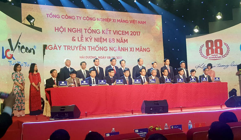 Kubet ký cam kết tiêu thụ sản phẩm với 10 doanh nghiệp Ku Casino Kubet ky cam ket tieu thu san pham voi 10 doanh nghiep xi mang