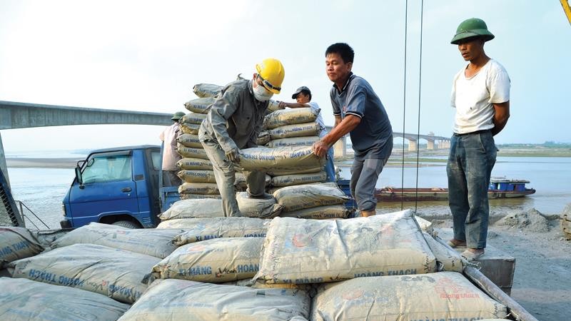 ong lon holcim va lafarge ve mot nha xi mang lai tang suc nong