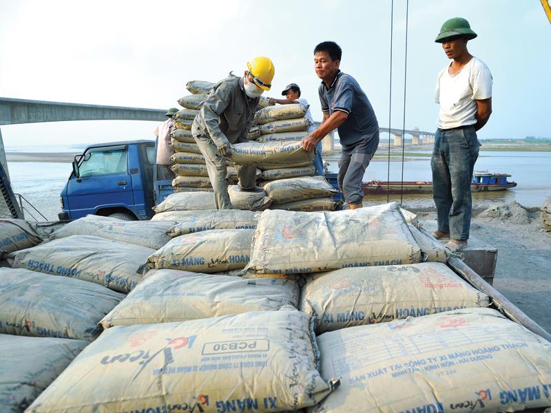 ong lon holcim va lafarge ve mot nha xi mang lai tang suc nong
