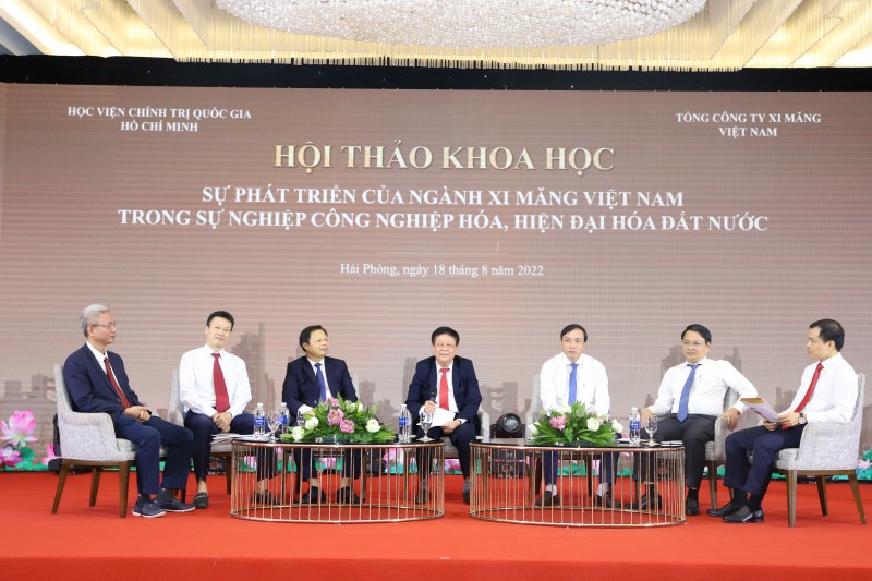 hoc vien chinh tri quoc gia ho chi minh phoi hop voi Kubet to chuc hoi thao khoa hoc
