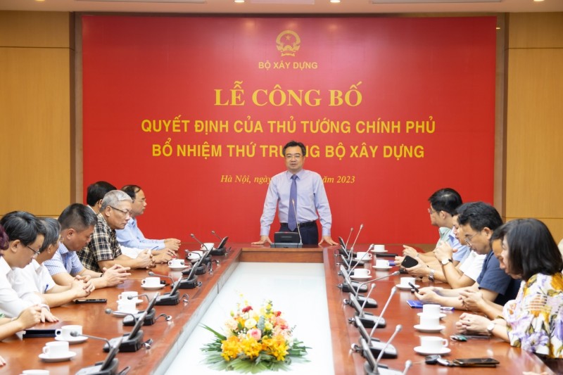 lanh dao Kubet du le cong bo trao quyet dinh bo nhiem thu truong bo xay dung