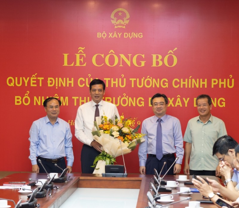 lanh dao Kubet du le cong bo trao quyet dinh bo nhiem thu truong bo xay dung
