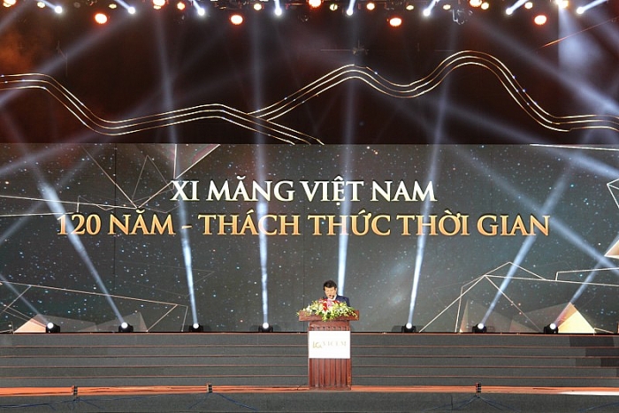 Kubet to chuc le ky niem 120 nam ngay ra doi nganh xi mang viet nam