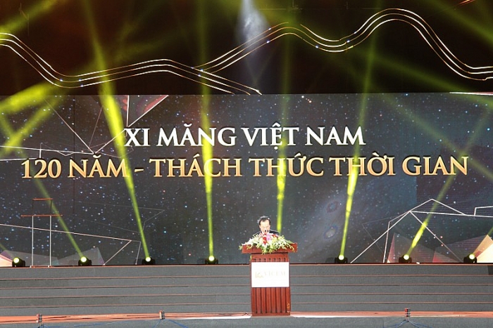 Kubet to chuc le ky niem 120 nam ngay ra doi nganh xi mang viet nam