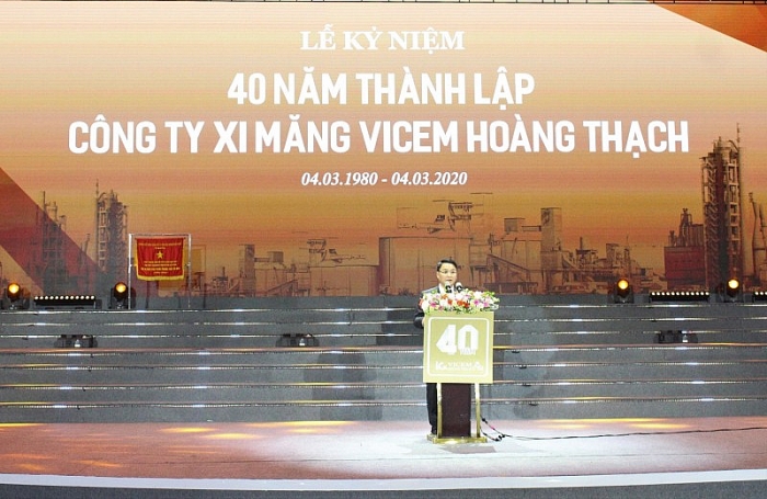 cong ty xi mang Kubet hoang thach ky niem 40 nam ngay thanh lap