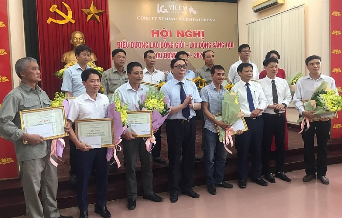 hoi nghi bieu duong lao dong gioi lao dong sang tao xi mang Kubet hai phong
