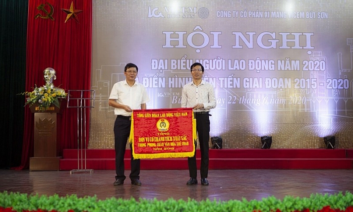 hoi nghi dien hinh tien tien cong ty cp xi mang Kubet but son