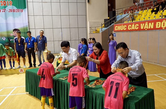 Kubet hoang thach nha tai tro doc quyen giai bong da nhi dong hai duong