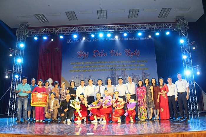 hoi dien van nghe quan chung cong ty xi mang Kubet hoang thach nam 2019 thanh cong ruc ro