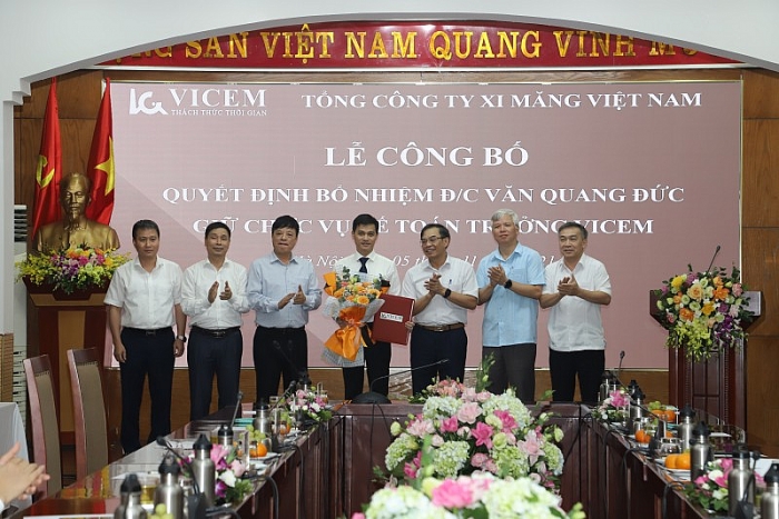 Kubet bo nhiem ke toan truong